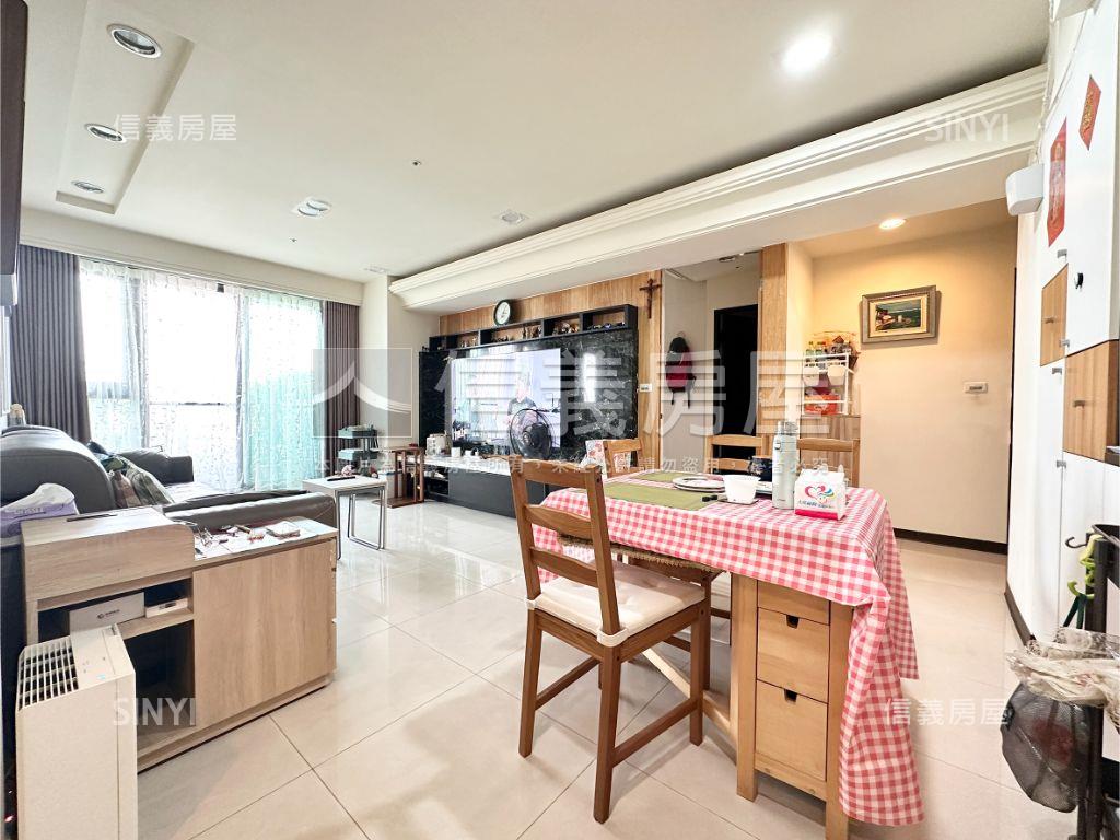 看山景三房雙車位視野戶房屋室內格局與周邊環境