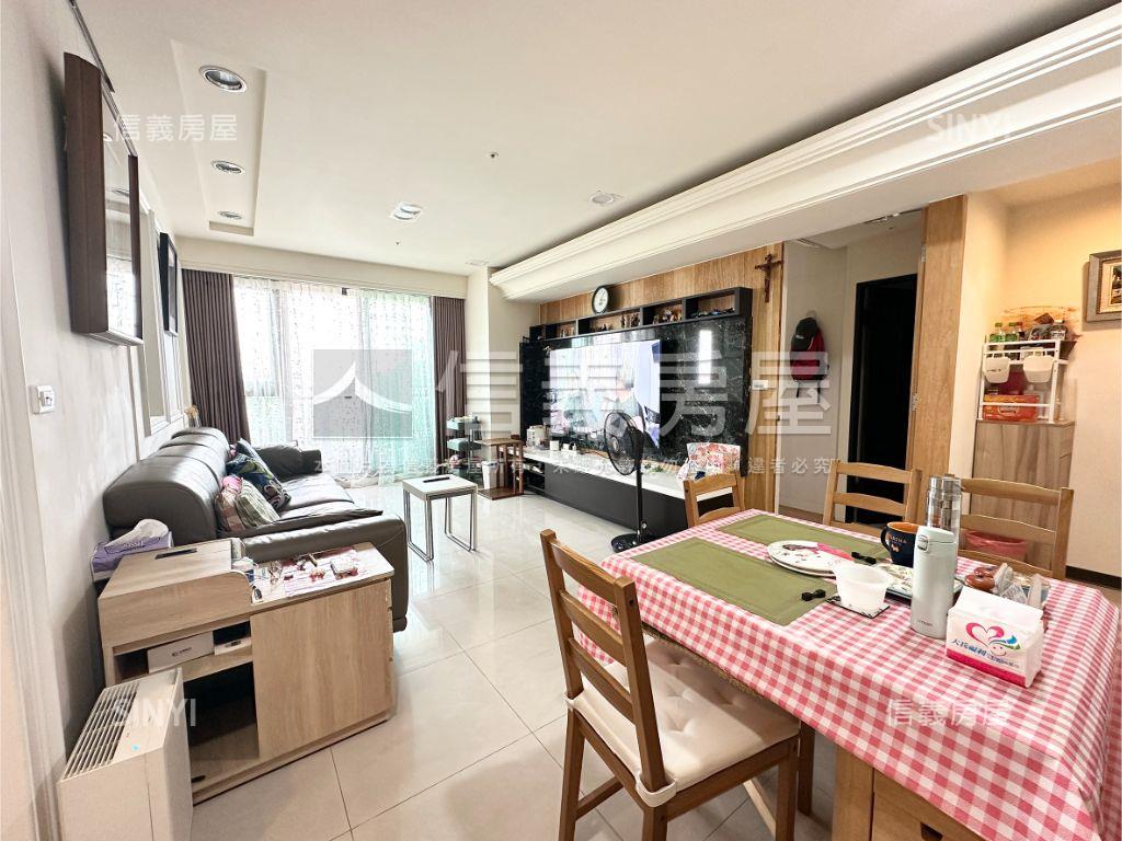 看山景三房雙車位視野戶房屋室內格局與周邊環境