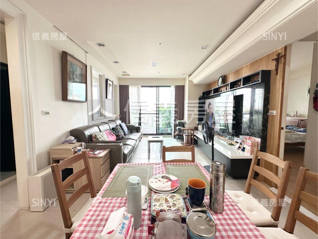 看山景三房雙車位視野戶房屋室內格局與周邊環境
