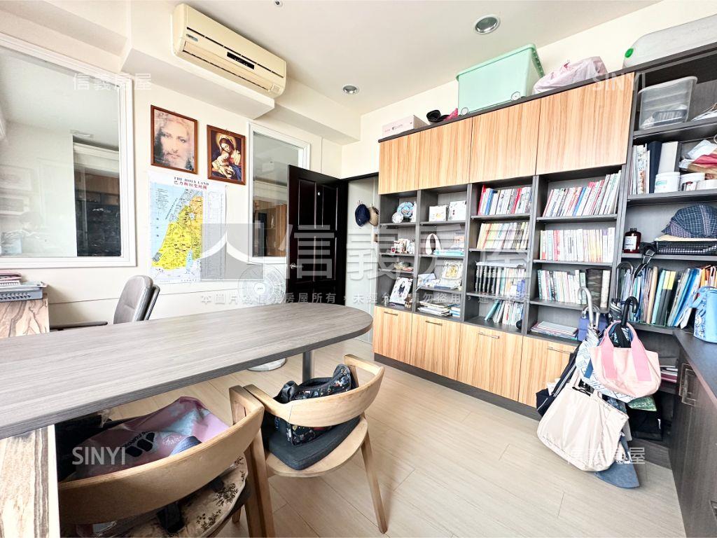 看山景三房雙車位視野戶房屋室內格局與周邊環境