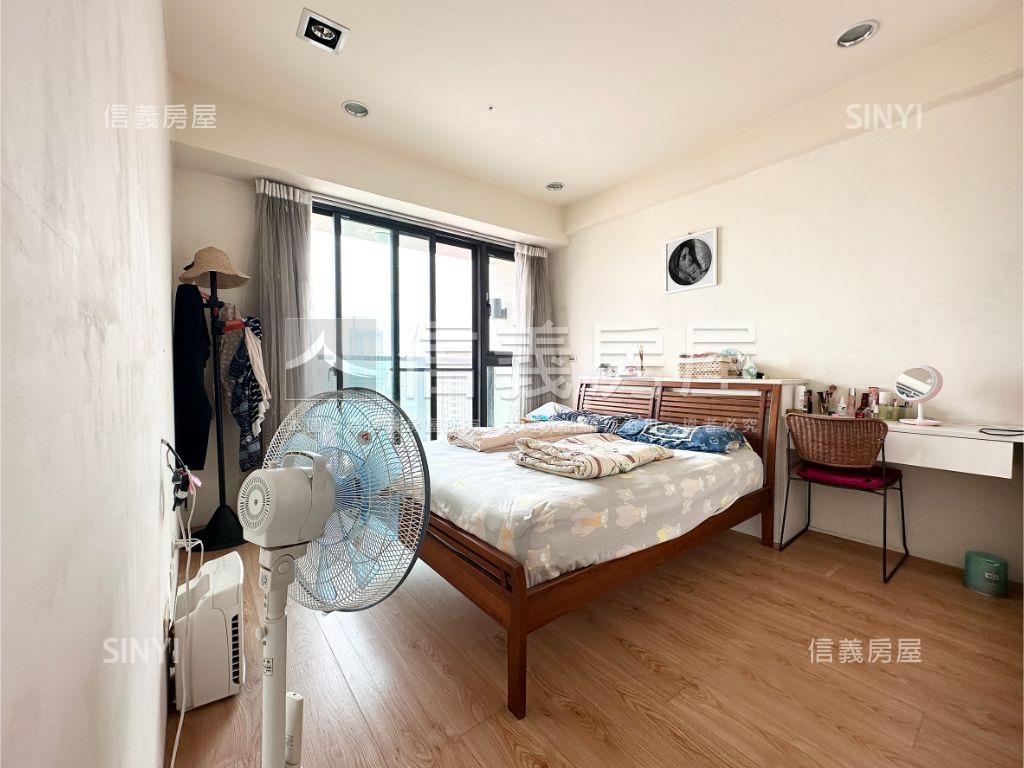 看山景三房雙車位視野戶房屋室內格局與周邊環境