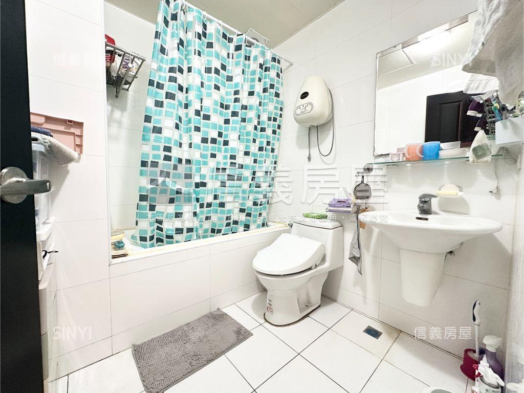 看山景三房雙車位視野戶房屋室內格局與周邊環境