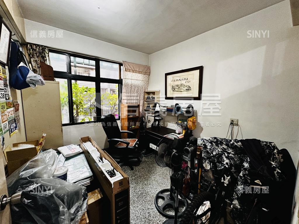 新埔站二樓公寓房屋室內格局與周邊環境