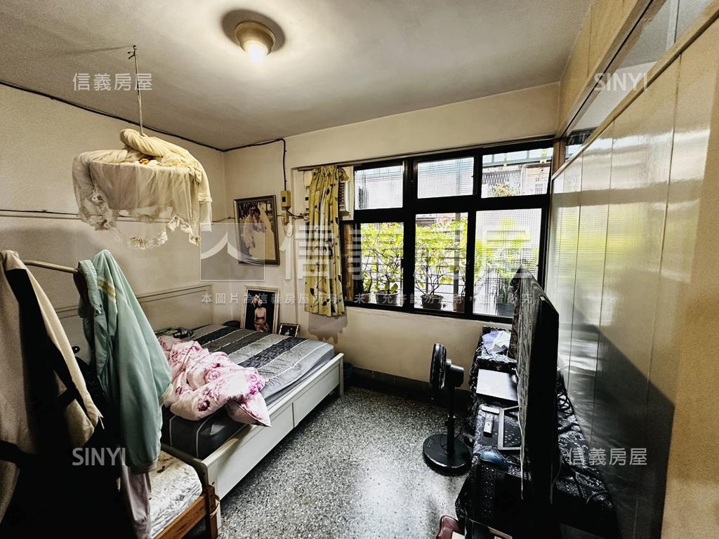 新埔站二樓公寓房屋室內格局與周邊環境