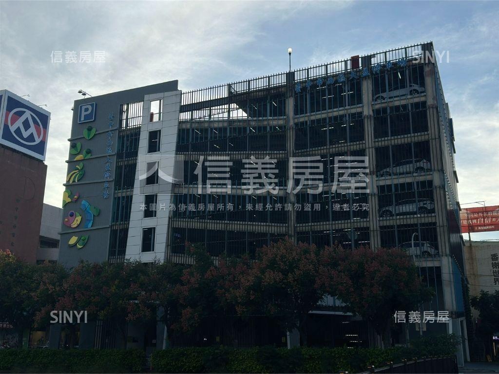 西區寬闊視野四房附車位房屋室內格局與周邊環境