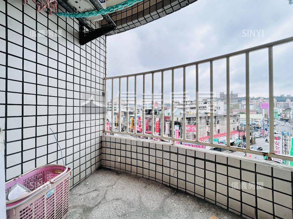 美麗人生。有陽台小資首選房屋室內格局與周邊環境