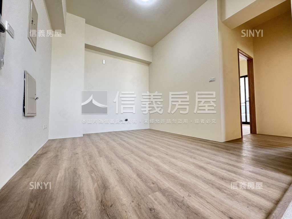 大里全新電梯兩房次頂樓Ｂ房屋室內格局與周邊環境