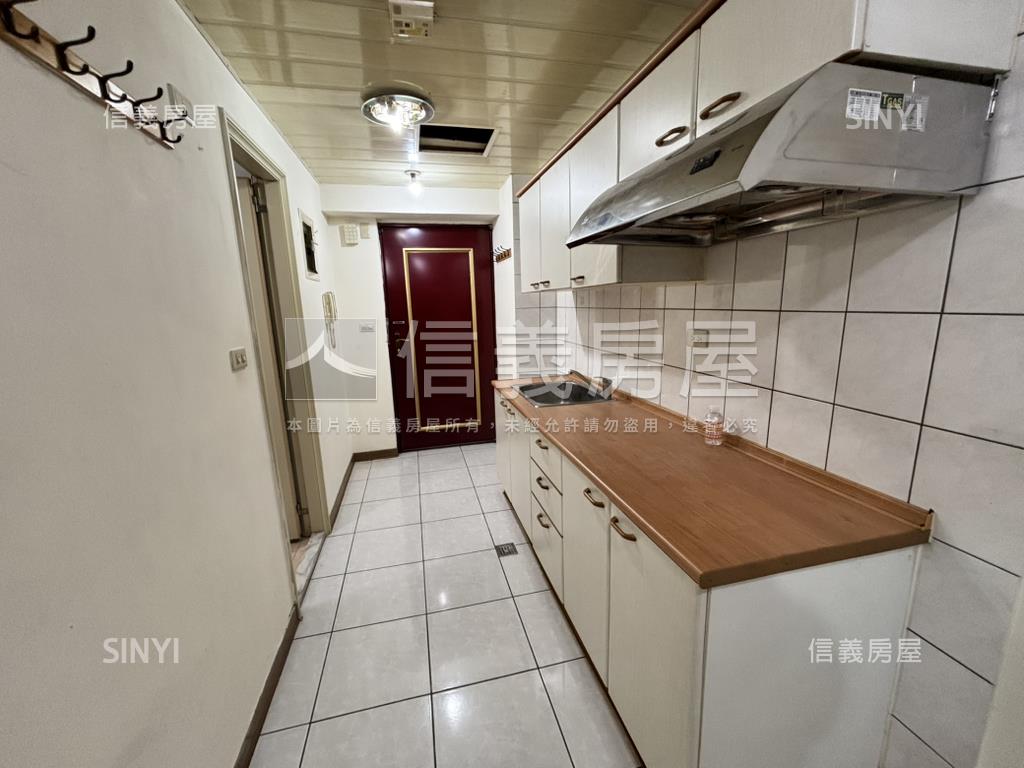 台北橋電梯。三豐麗景房屋室內格局與周邊環境