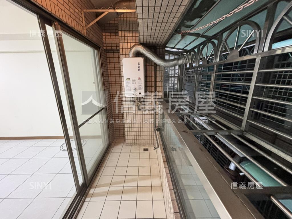 台北橋電梯。三豐麗景房屋室內格局與周邊環境