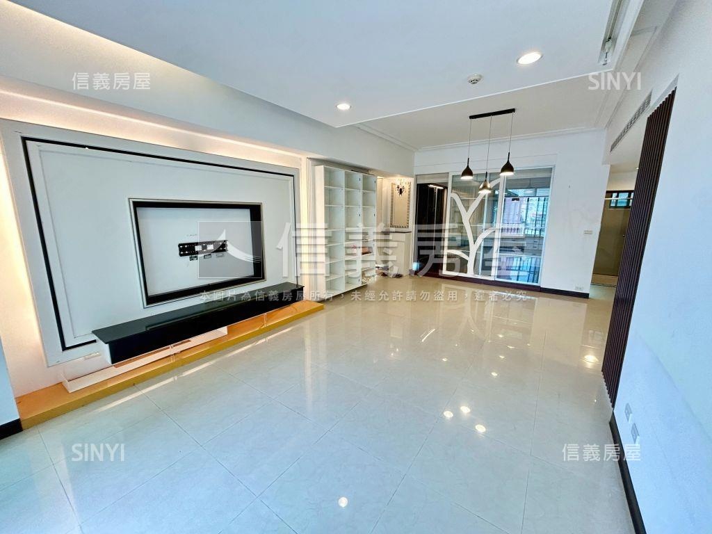 中正川普邊間四房車房屋室內格局與周邊環境