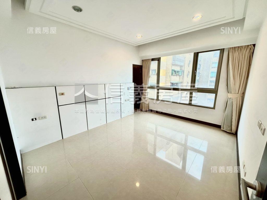 中正川普邊間四房車房屋室內格局與周邊環境