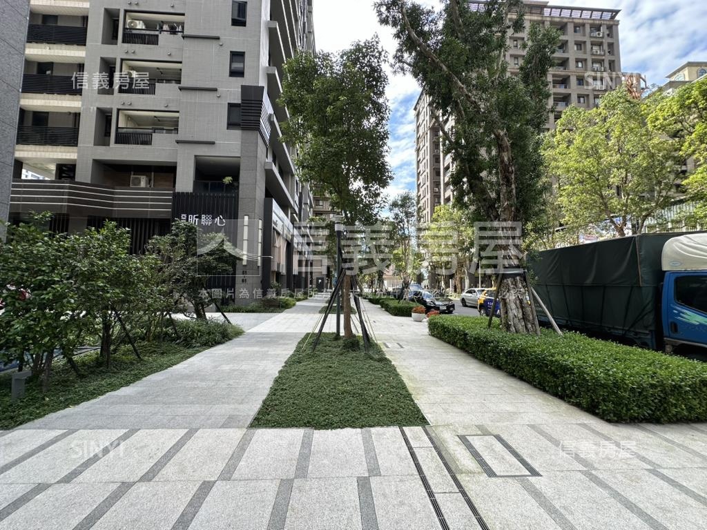 公園昕上城兩房房屋室內格局與周邊環境