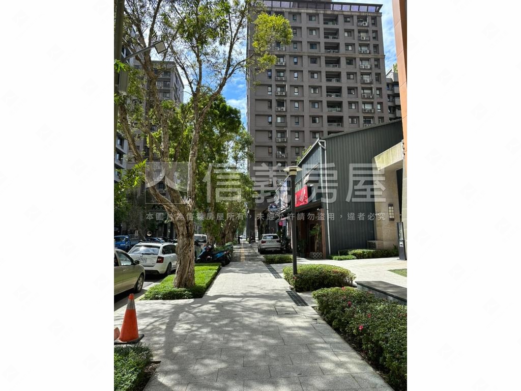 公園昕上城兩房房屋室內格局與周邊環境