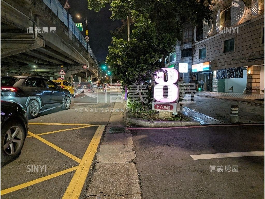 稀有大馬路邊間金店房屋室內格局與周邊環境