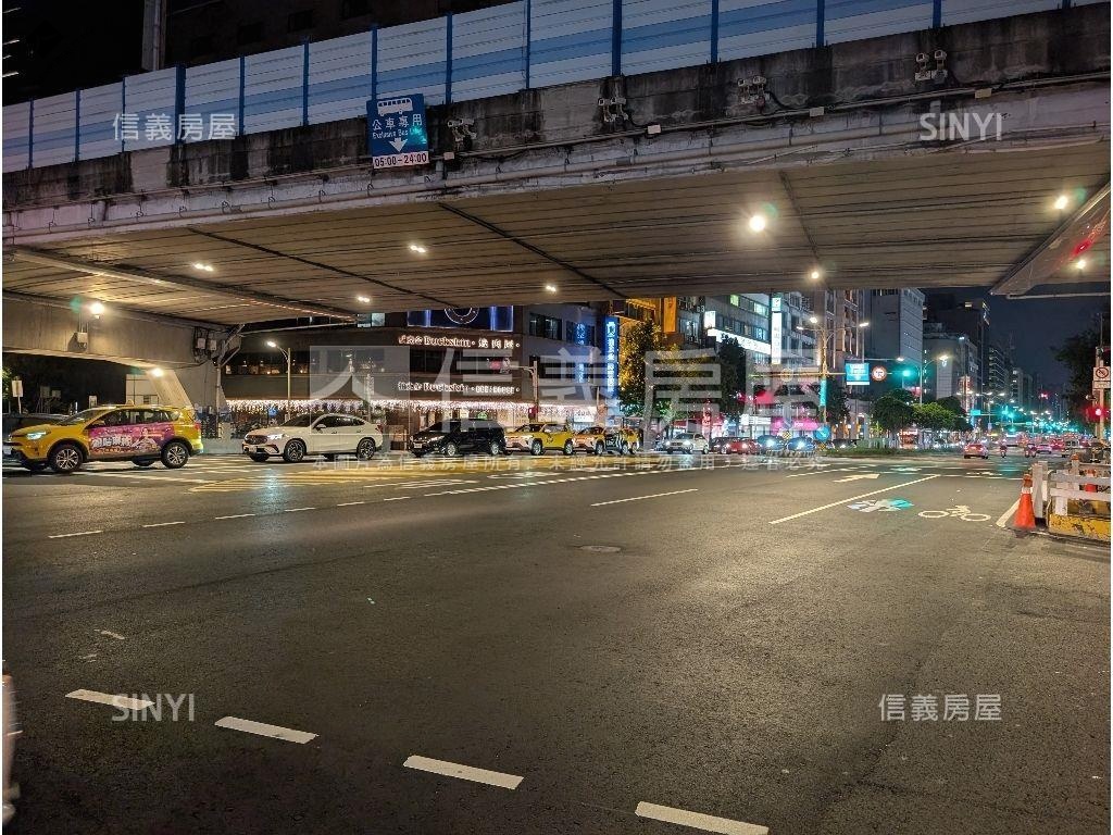 稀有大馬路邊間金店房屋室內格局與周邊環境