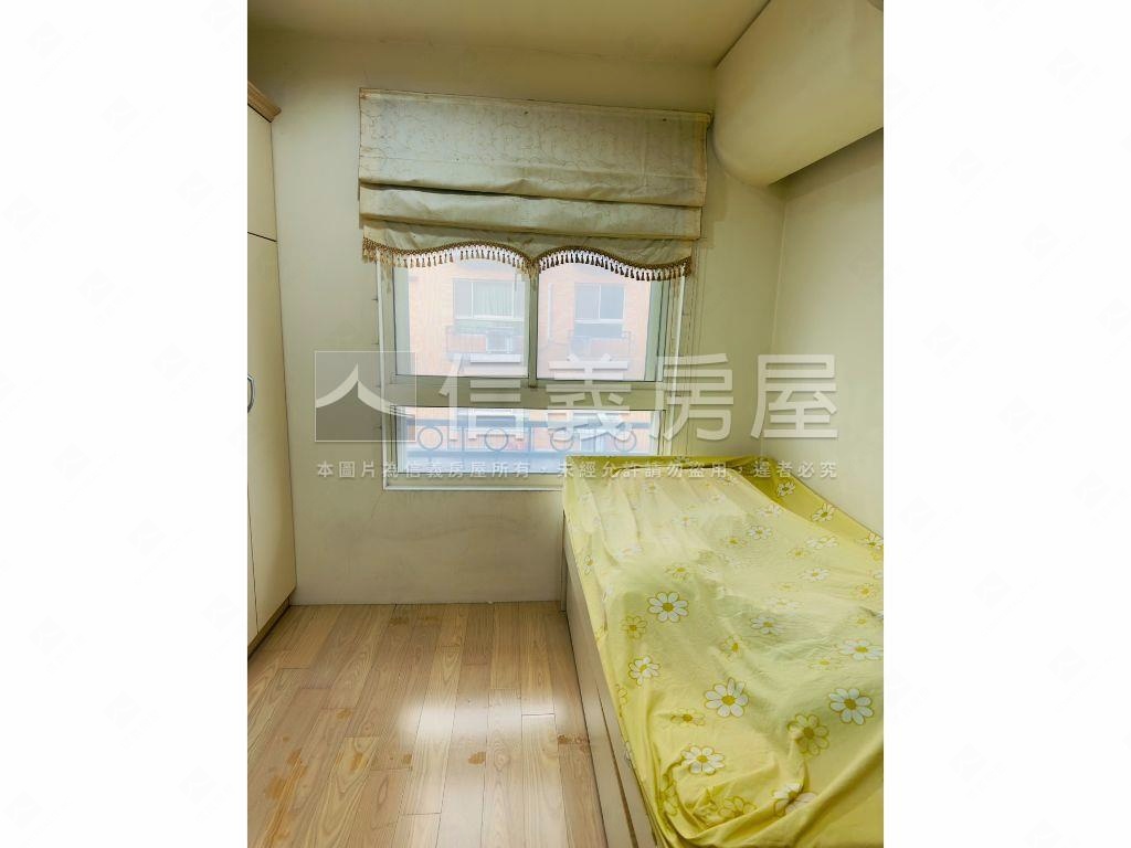 專任麗京邊間採光３房房屋室內格局與周邊環境