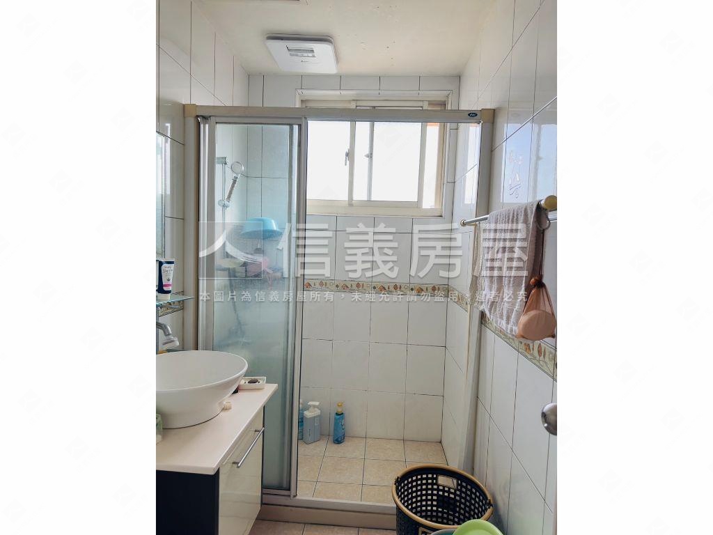 專任麗京邊間採光３房房屋室內格局與周邊環境