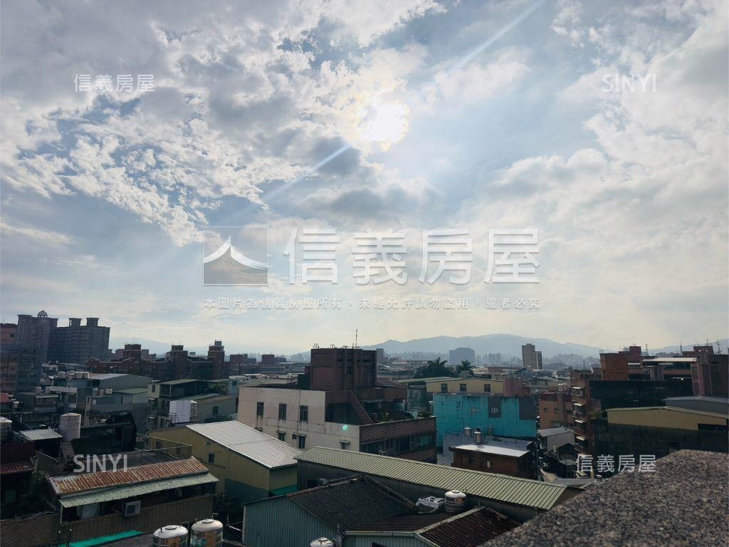 專任麗京邊間採光３房房屋室內格局與周邊環境