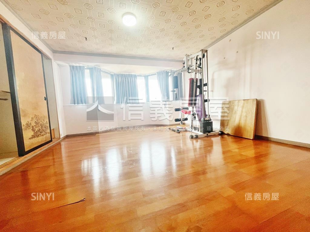 新第來亨高樓景觀戶房屋室內格局與周邊環境