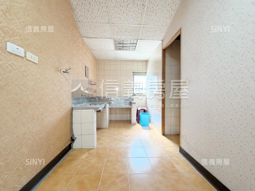 三多一路上‧結市熱鬧透店房屋室內格局與周邊環境