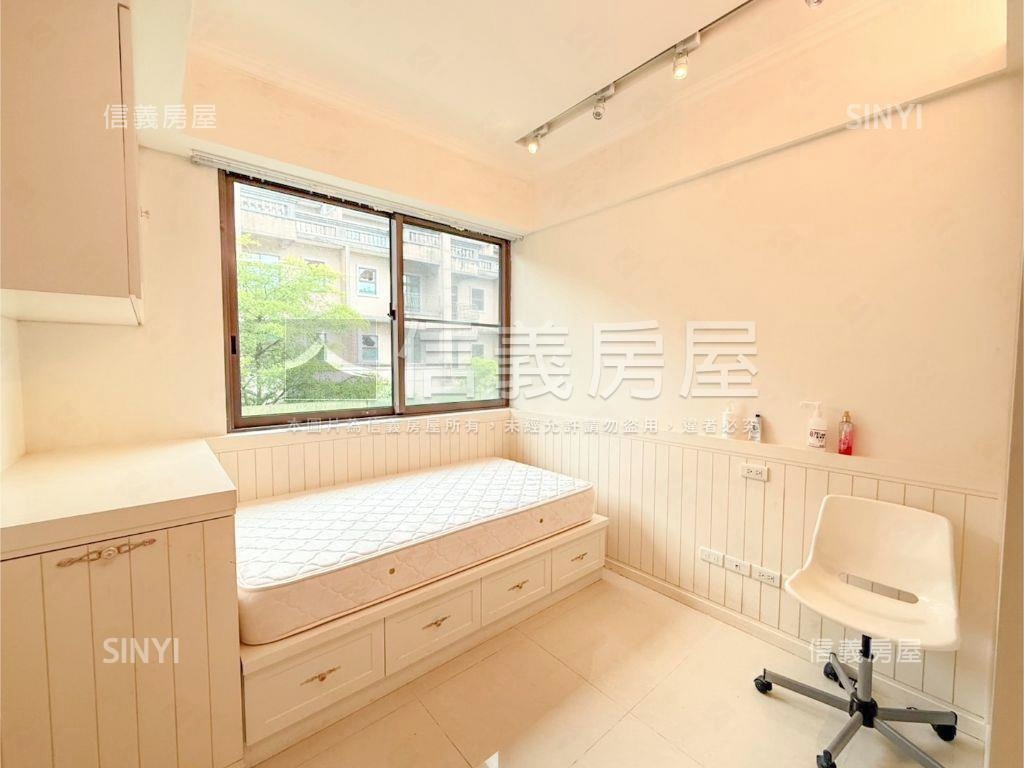 原美優質電梯四房雙車位房屋室內格局與周邊環境