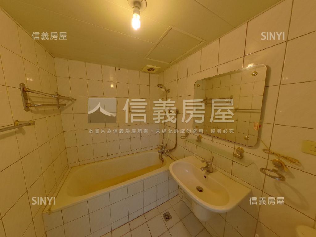 四鐵露台戶‧歡迎介紹房屋室內格局與周邊環境