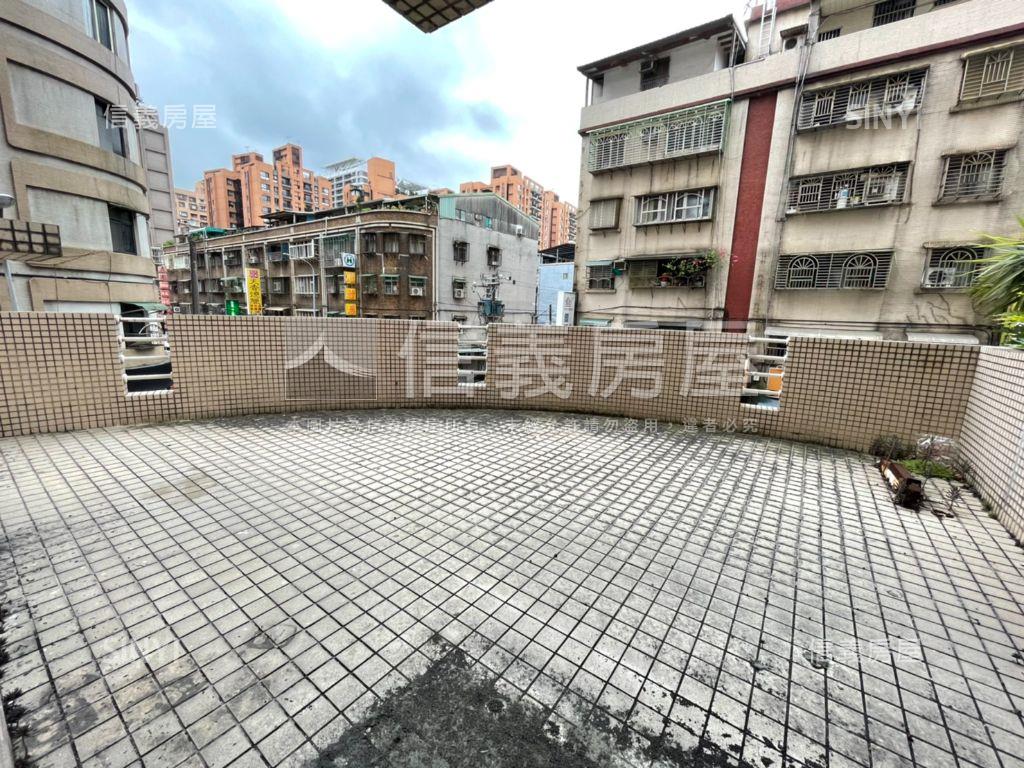 四鐵露台戶‧歡迎介紹房屋室內格局與周邊環境