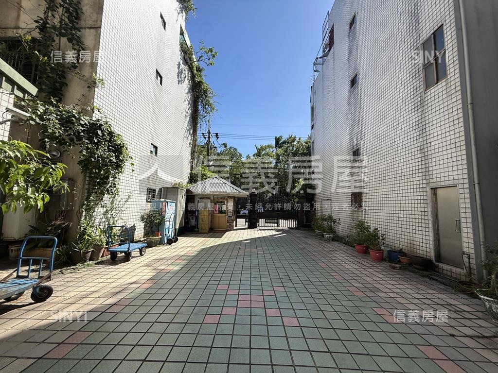 加州陽光沐浴透天房屋室內格局與周邊環境