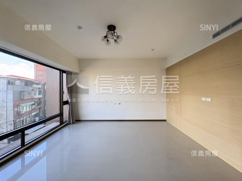 專任誠售森之丘三房車位房屋室內格局與周邊環境