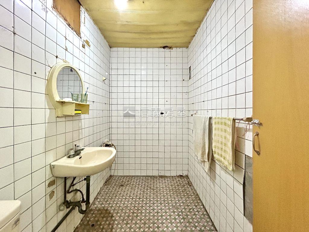 批發商的倉儲店面房屋室內格局與周邊環境