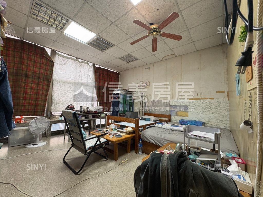 南台路大地坪透店房屋室內格局與周邊環境