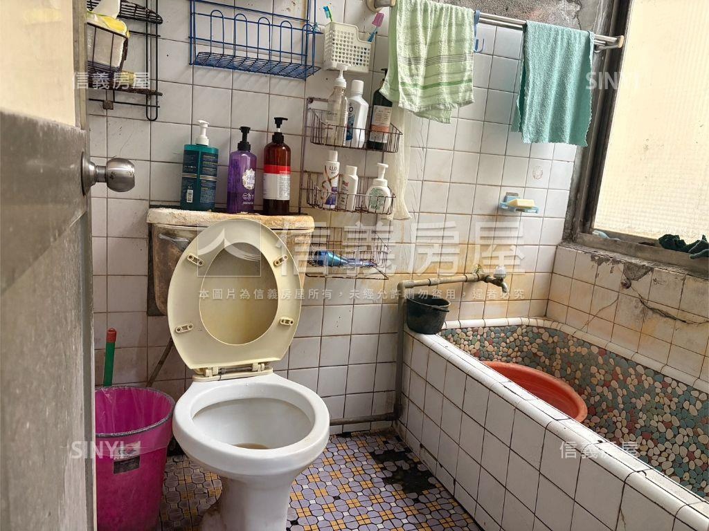 南台路大地坪透店房屋室內格局與周邊環境