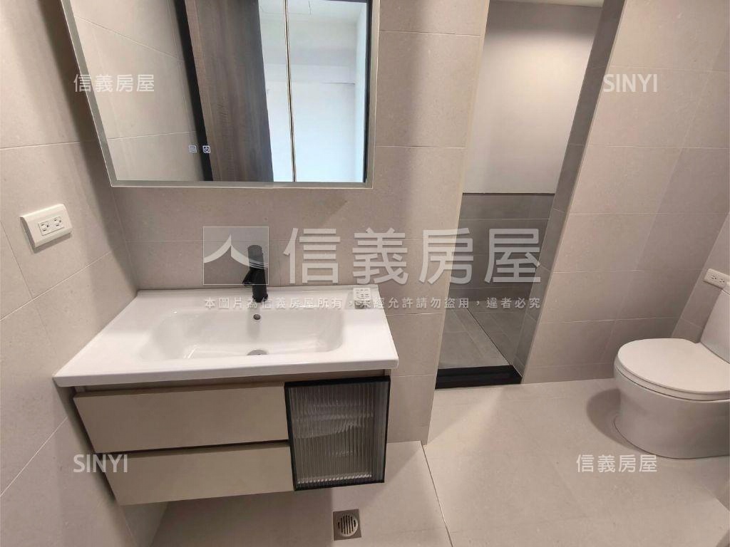 統領星鑽高樓美屋房屋室內格局與周邊環境