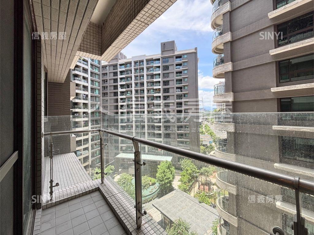 ☆世界之星三房車位房屋室內格局與周邊環境