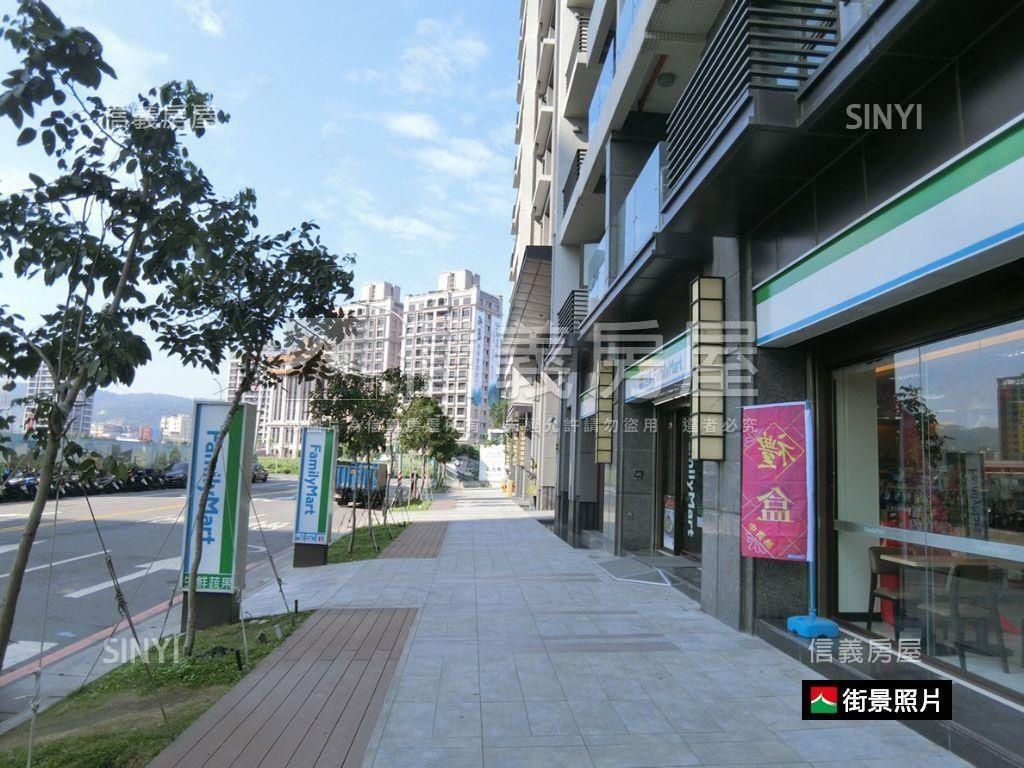 ☆世界之星三房車位房屋室內格局與周邊環境