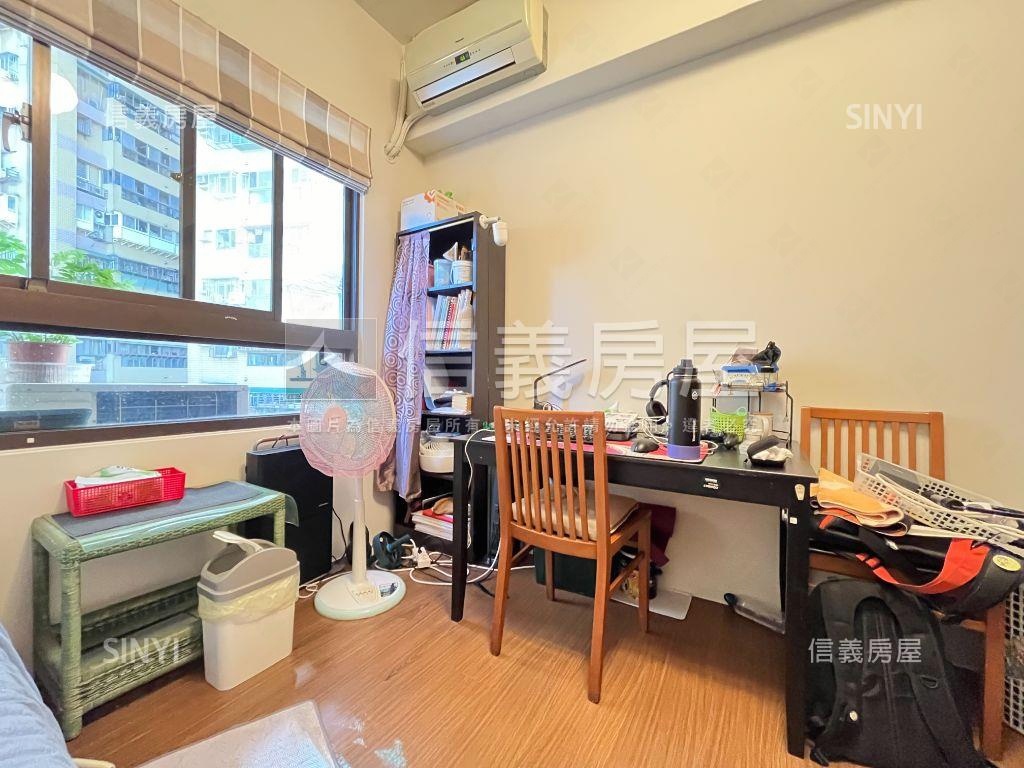專任【仁愛國寶】邊間兩房房屋室內格局與周邊環境
