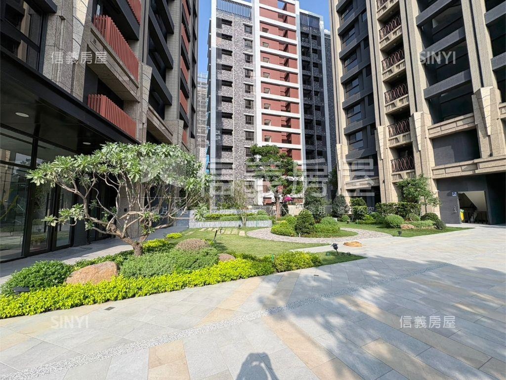 力璞紘日莘兩房車位房屋室內格局與周邊環境