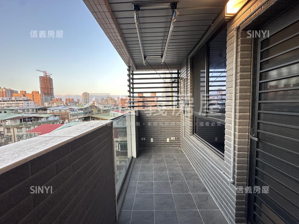 江翠捷運全新三房帶車位房屋室內格局與周邊環境