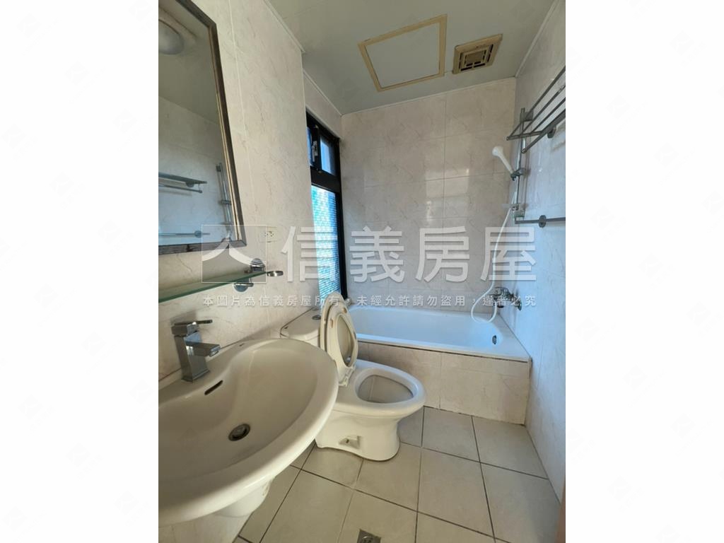 竹城伊豆優質溫馨四房車位房屋室內格局與周邊環境