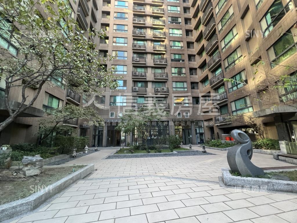 竹城伊豆優質溫馨四房車位房屋室內格局與周邊環境