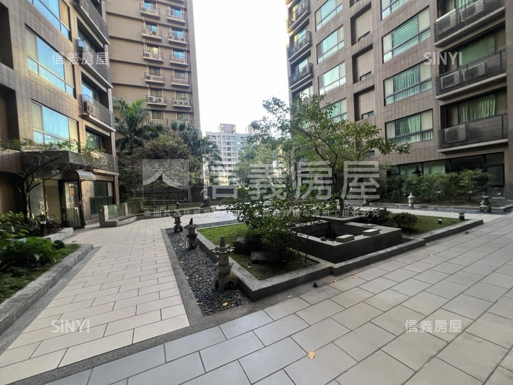 竹城伊豆優質溫馨四房車位房屋室內格局與周邊環境