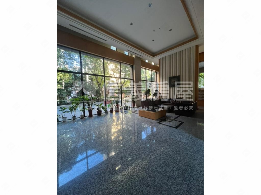 竹城伊豆優質溫馨四房車位房屋室內格局與周邊環境