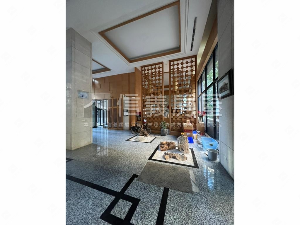 竹城伊豆優質溫馨四房車位房屋室內格局與周邊環境