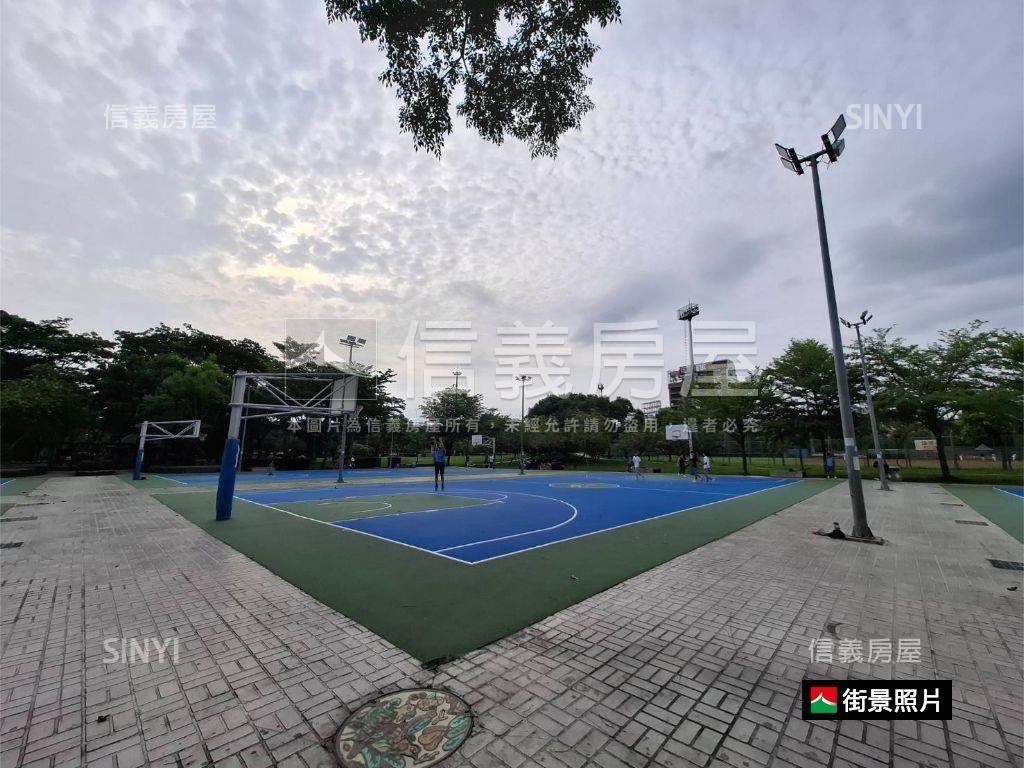 地７５坪大面寬前後臨路透房屋室內格局與周邊環境