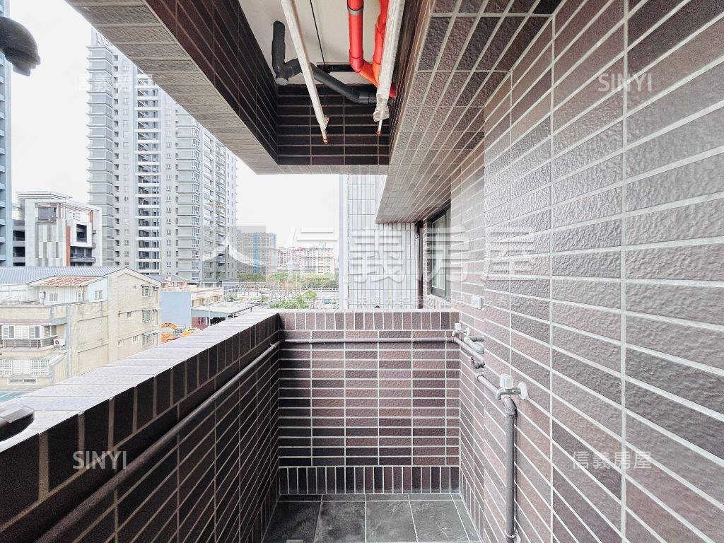 青塘園晶采學２房車位房屋室內格局與周邊環境