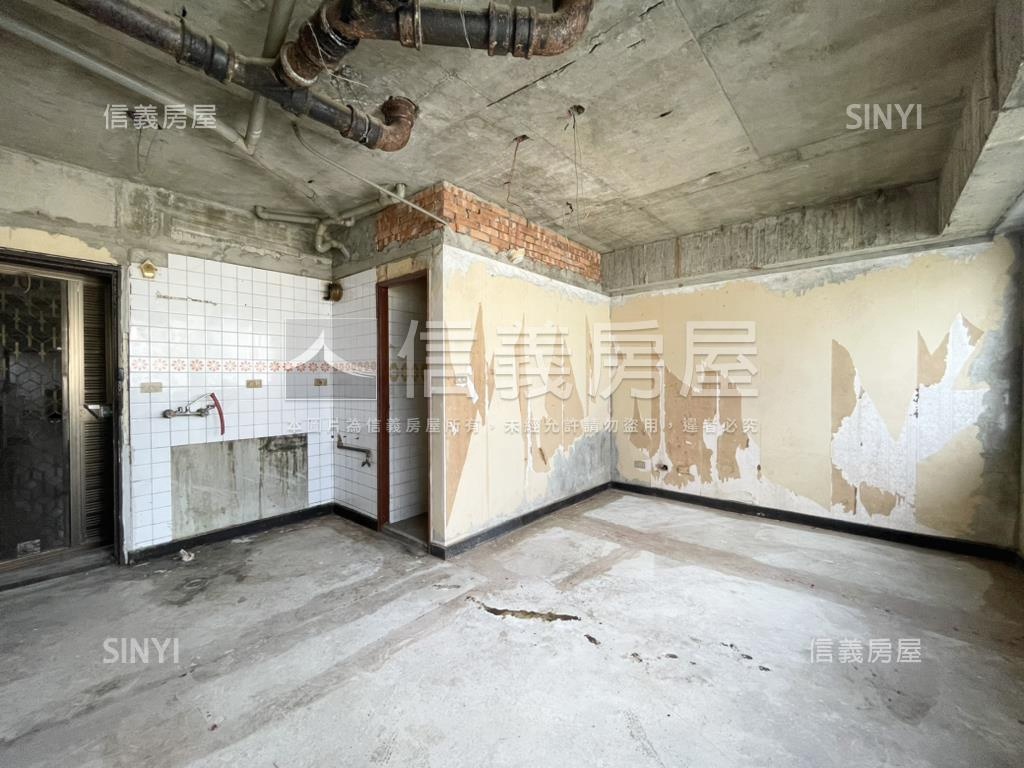近中國醫高樓視野採光套房房屋室內格局與周邊環境