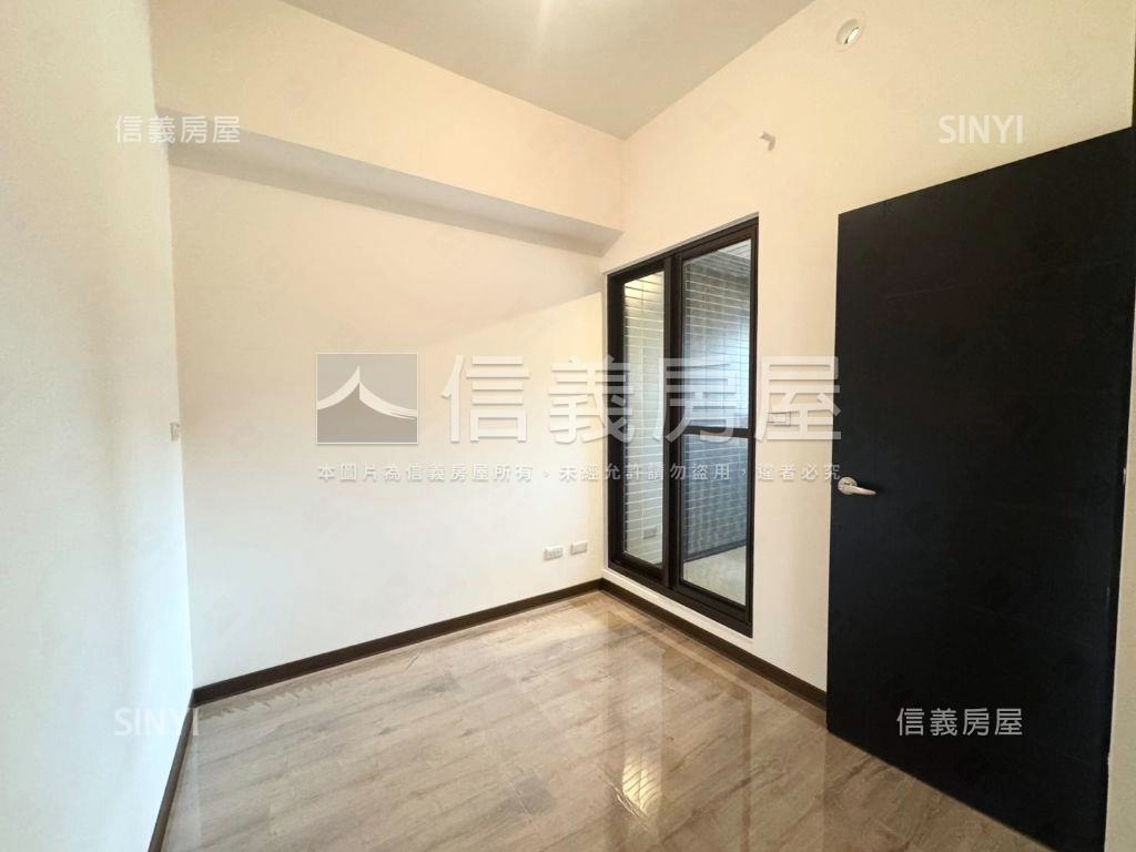 芳洲漾低總價三房車位房屋室內格局與周邊環境