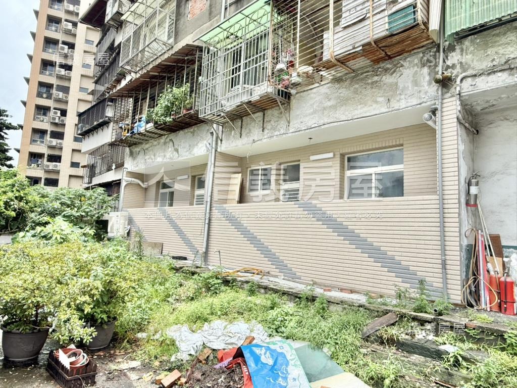 亞東捷運方便停車採光美宅房屋室內格局與周邊環境