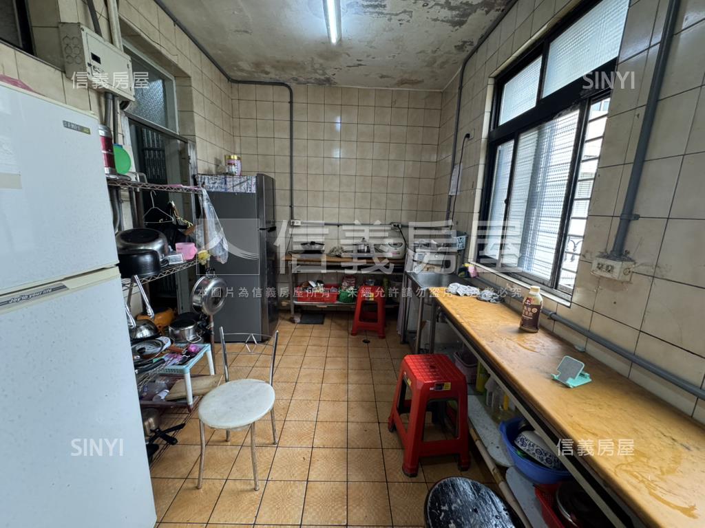 中山路透天珠寶盒房屋室內格局與周邊環境