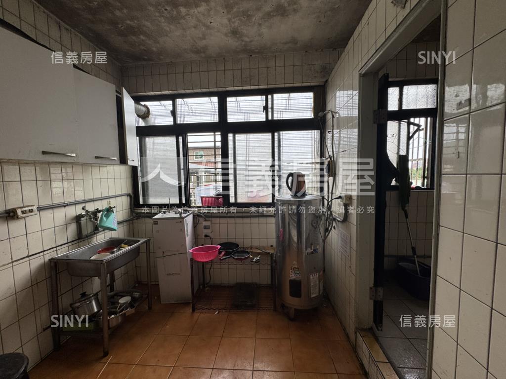 中山路透天珠寶盒房屋室內格局與周邊環境